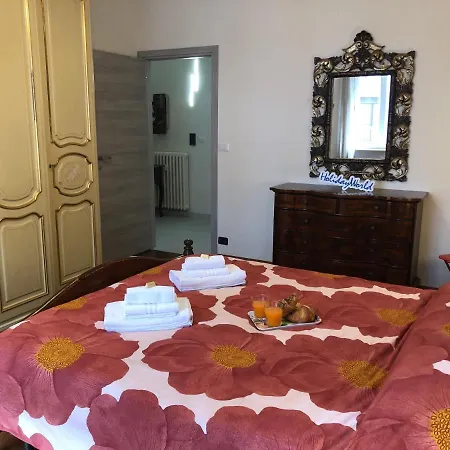 Apartament L'angolo Del Borgo By World *